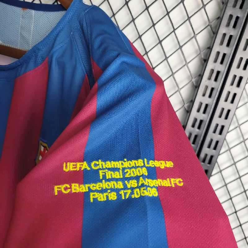 Barcelona 1° Uniforme 2005 - 2006