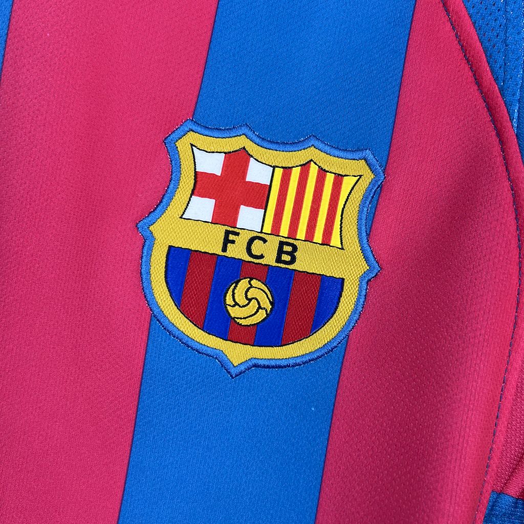 Barcelona 1° Uniforme 2005 - 2006