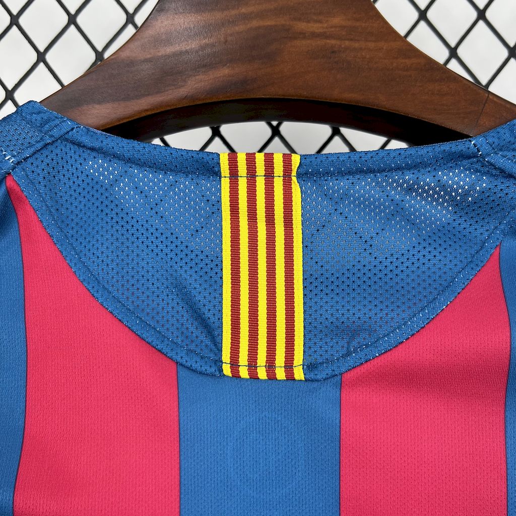Barcelona 1° Uniforme 2005 - 2006