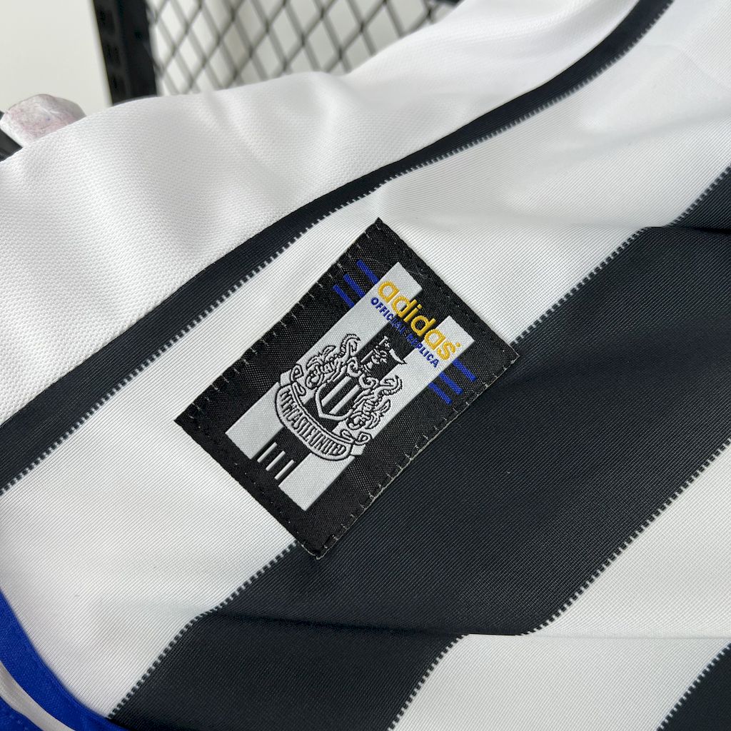 Newcastle United 1° Uniforme 1999
