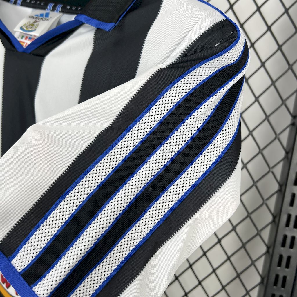 Newcastle United 1° Uniforme 1999