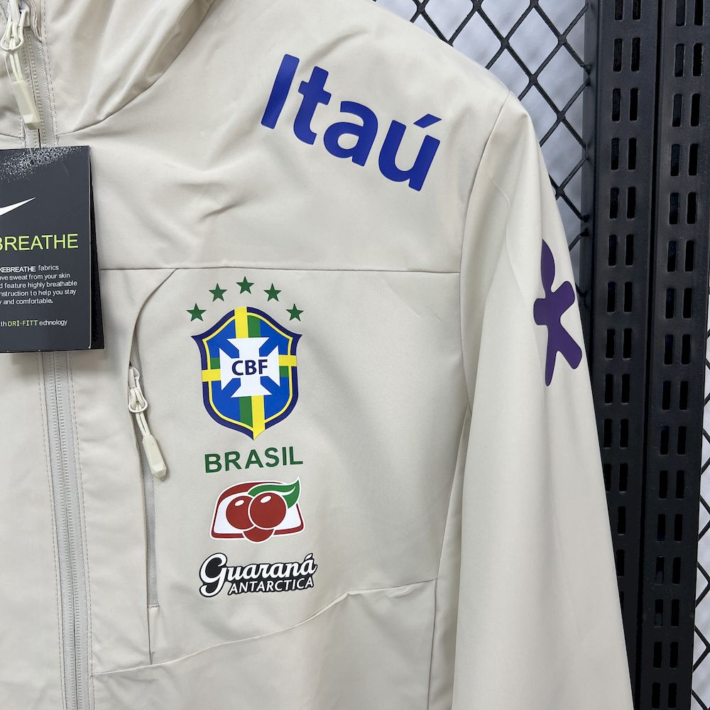 Brasil Corta-Vento Branco 2025