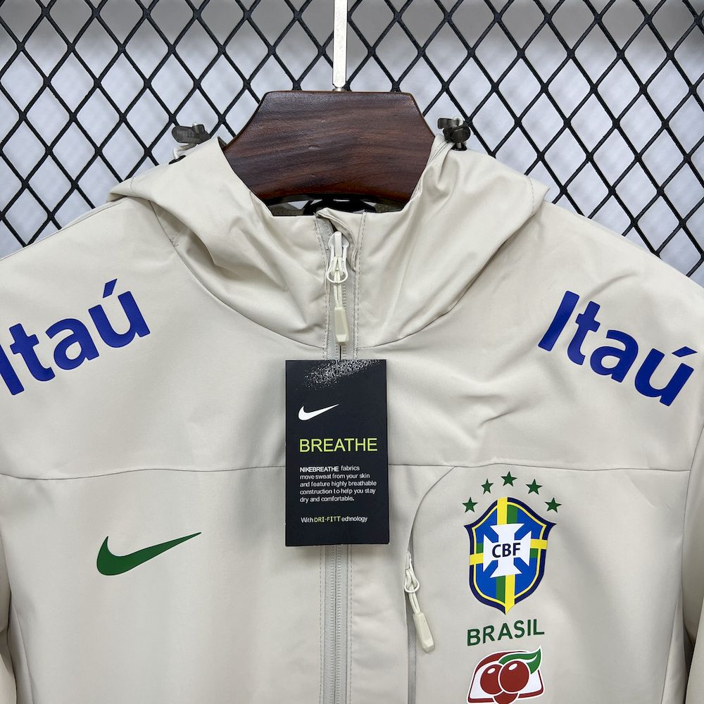 Brasil Corta-Vento Branco 2025