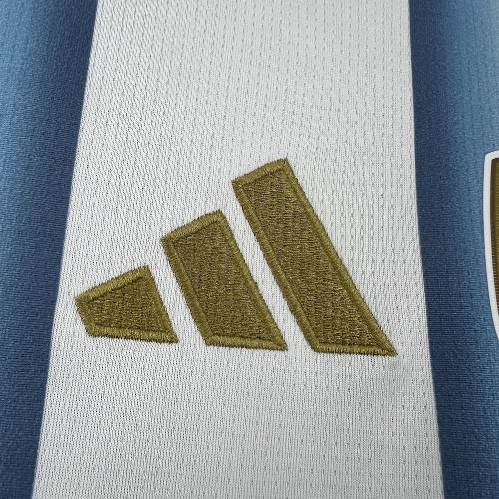 Argentina 1° Uniforme 2026 com Patch Campeão 2022