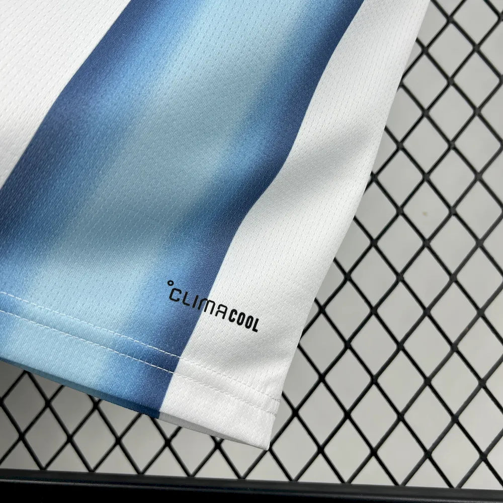 Argentina 1° Uniforme 2026 com Patch Campeão 2022