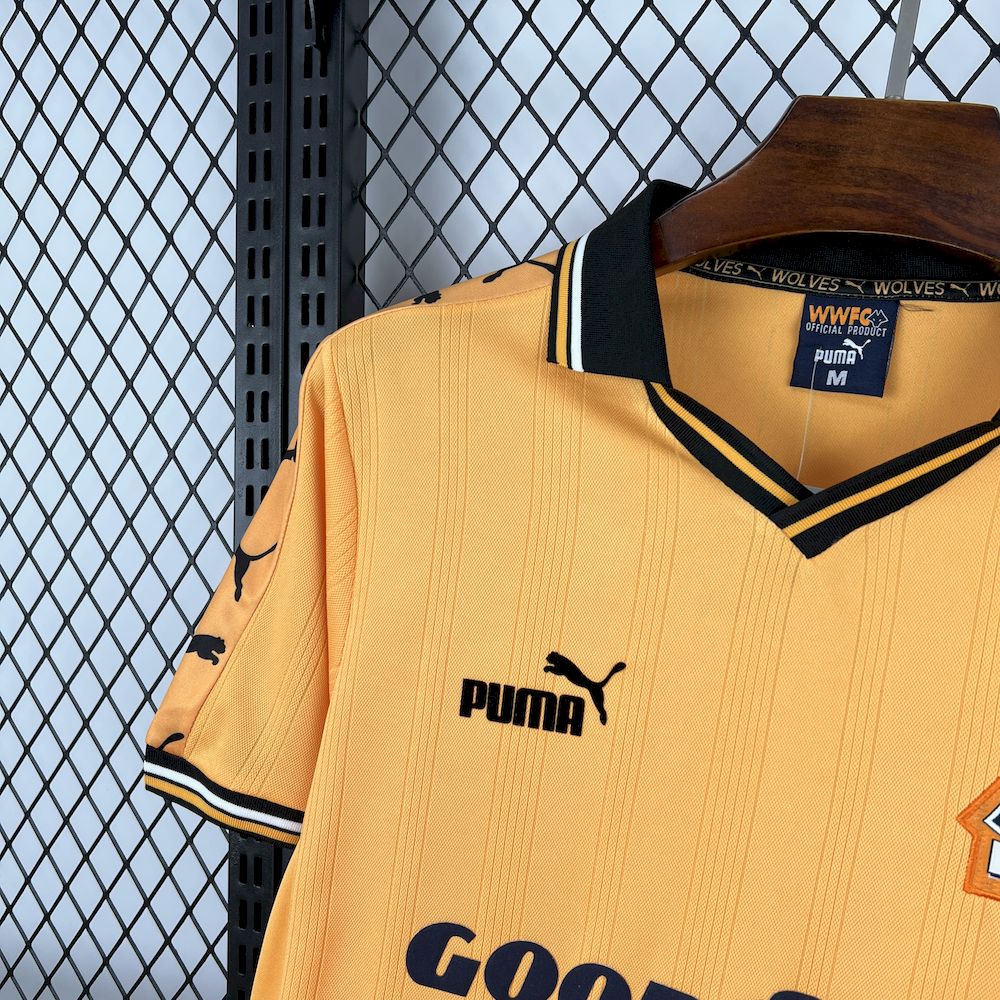 Wolverhampton Wanderers 1° Uniforme 1998