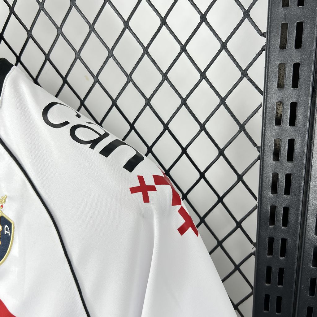 CA Osasuna 2°Uniforme 2011 - 2012