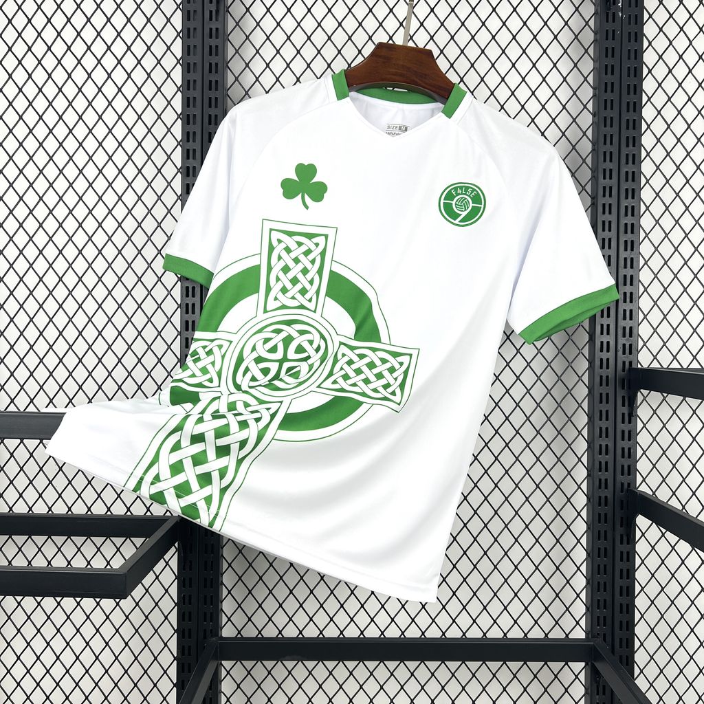 Celtic Cruz Celta False9 2025