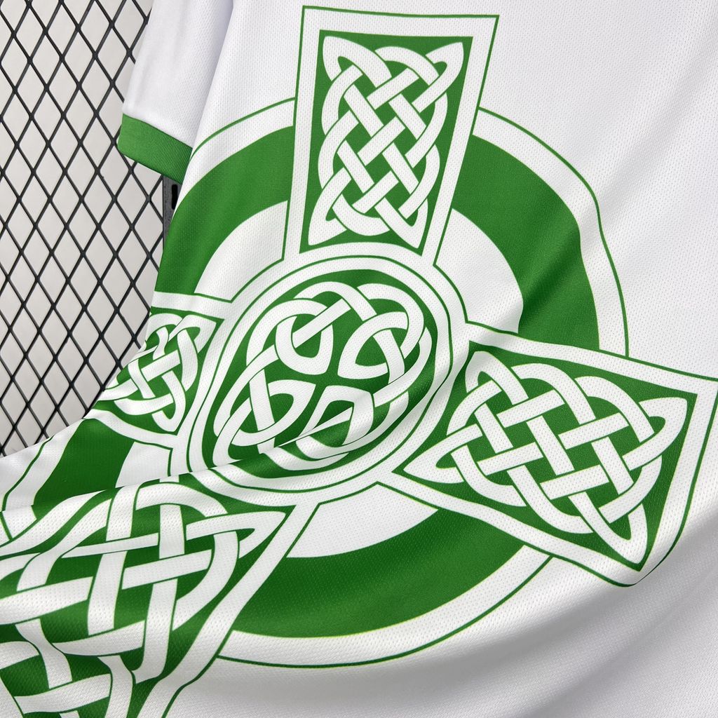 Celtic Cruz Celta False9 2025
