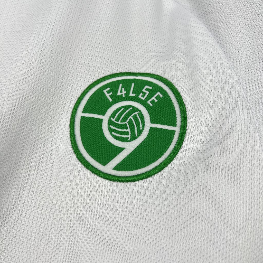 Celtic Cruz Celta False9 2025