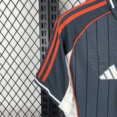 Bayern München Edição Baseball 2025