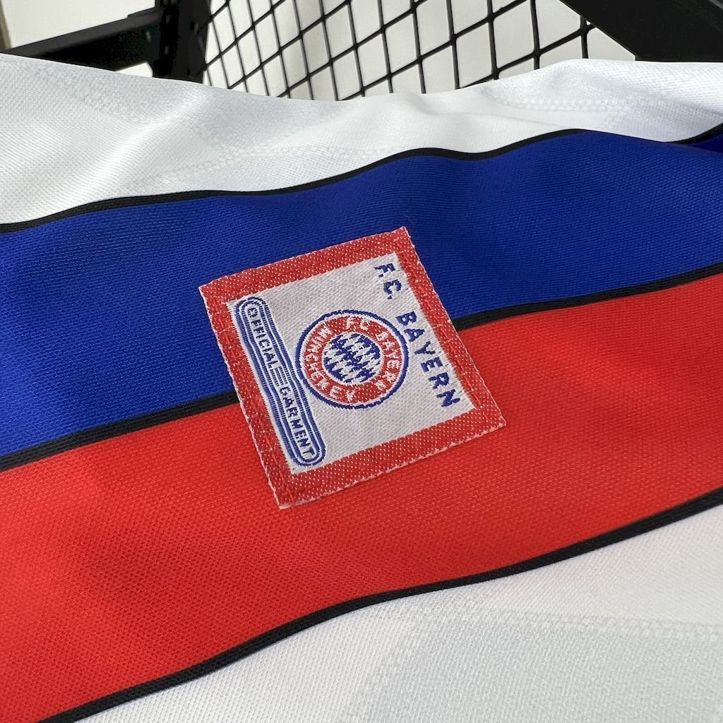 Bayern München 2° Uniforme 1995 - 1996