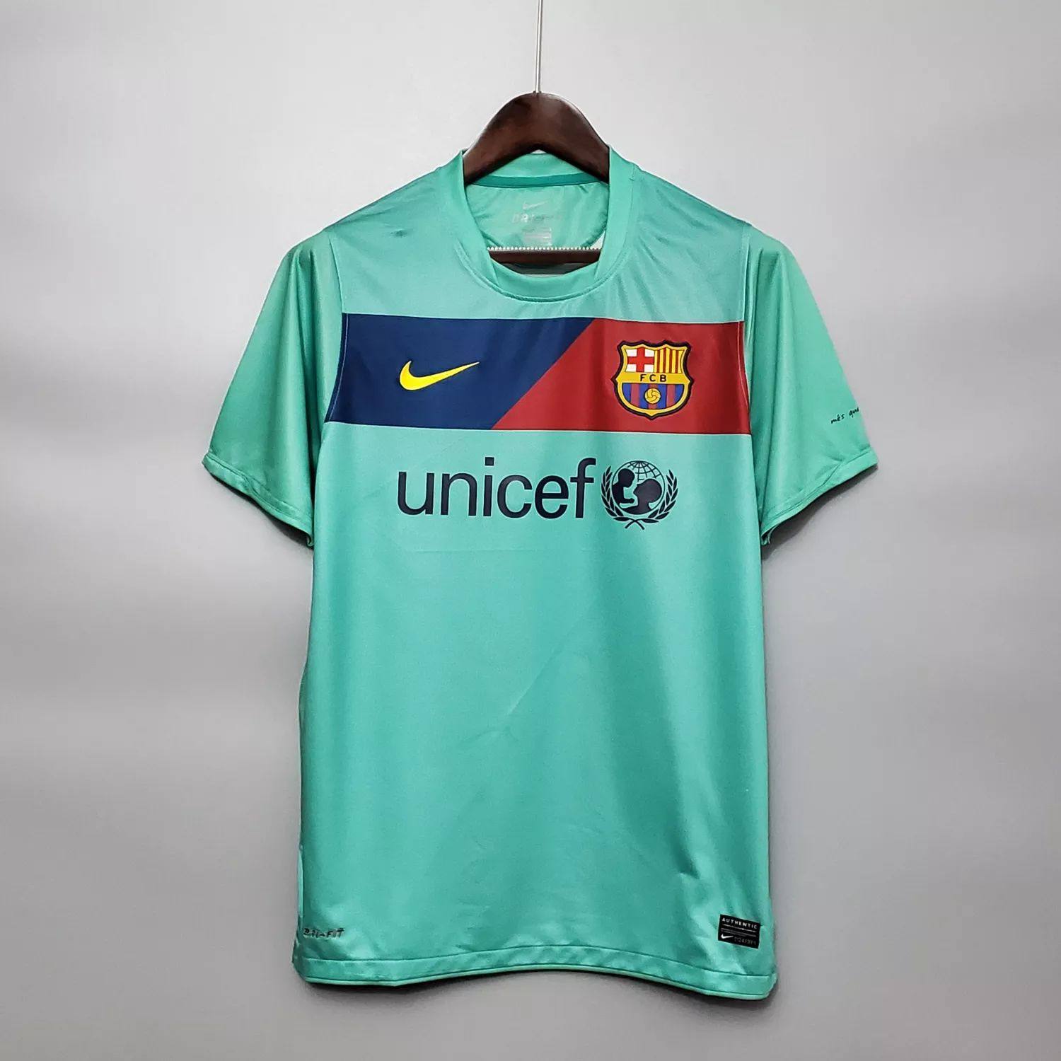 Barcelona 2° Uniforme 2010 - 2011