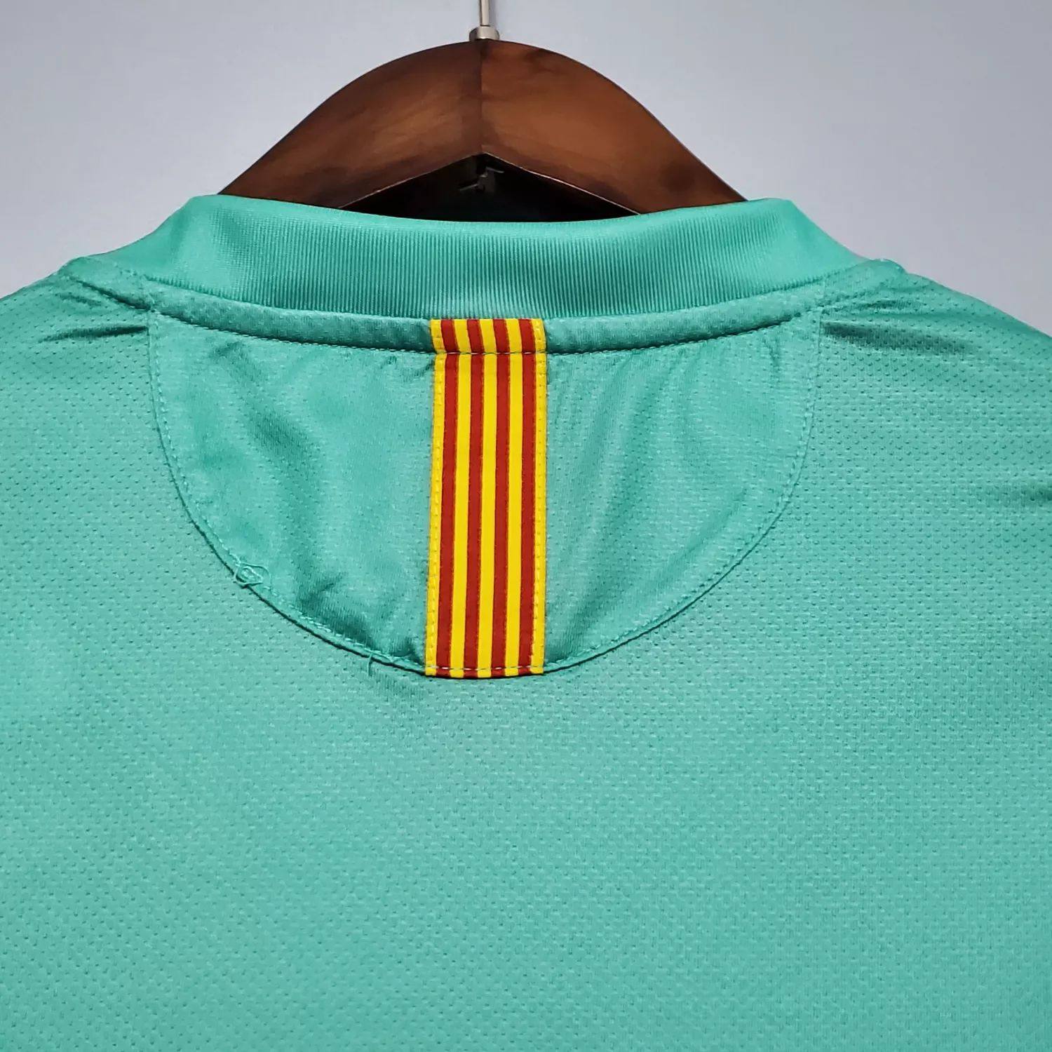 Barcelona 2° Uniforme 2010 - 2011