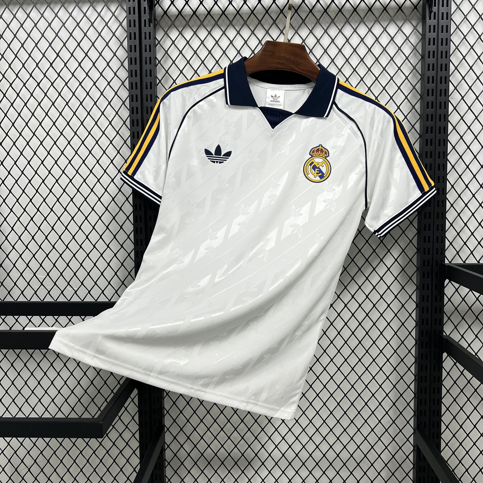 Real Madrid Casual Branca 2026